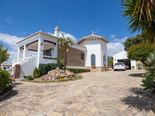 Villa for Sale in Cortijo San Rafael PEV2110